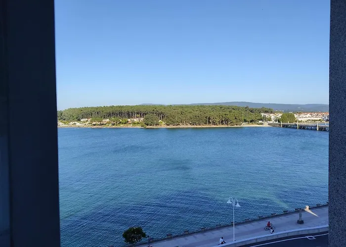 Centro Con Vistas A La Toja Parking